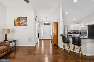 268 Shannon Ct, Inwood, WV 25428 - Photo 7