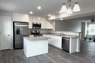 135 Olga Dr, Martinsburg, WV 25403 - Photo 3