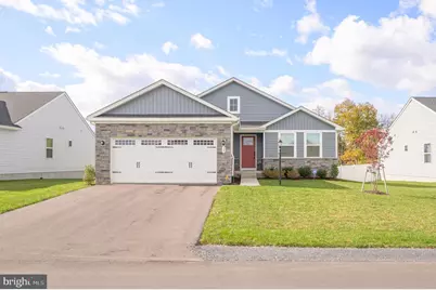 35 Sutherland Way, Martinsburg, WV 25405 - Photo 1