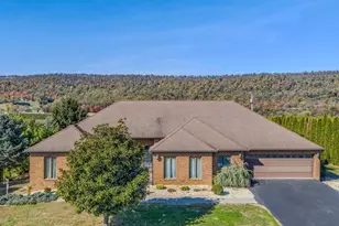 1687 Thatcher Rd, Martinsburg, WV 25403 - Photo 1