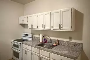 223 N Maple Ave, Martinsburg, WV 25401 - Photo 5