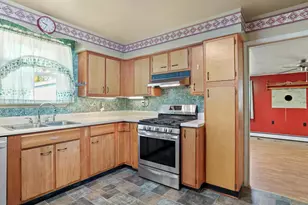 60 Grey Spring Ave, Bunker Hill, WV 25413 - Photo 11