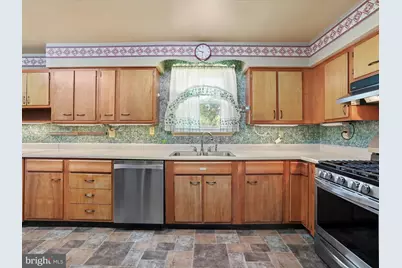 60 Grey Spring Avenue, Bunker Hill, WV 25413 - Photo 7