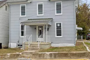 135 Woodbury Ave, Martinsburg, WV 25404 - Photo 3