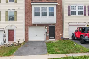 48 Carnegie Links Dr, Martinsburg, WV 25405 - Photo 1