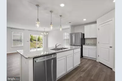 387 Aylesbury Lane, Martinsburg, WV 25403 - Photo 5