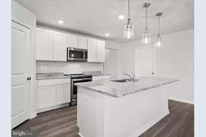 387 Aylesbury Lane, Martinsburg, WV 25403 - Photo 7