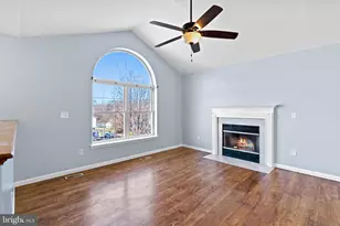 386 Moonlight Ln, Martinsburg, WV 25404 - Photo 7