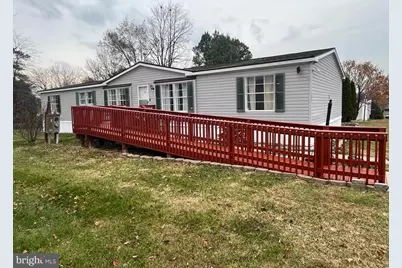 880 Royal Crest Drive, Martinsburg, WV 25401 - Photo 1