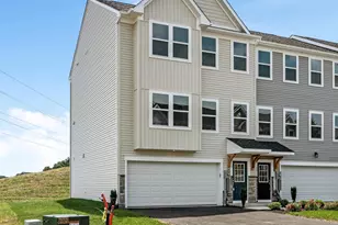 17 Lyriq Ct, Inwood, WV 25428 - Photo 3