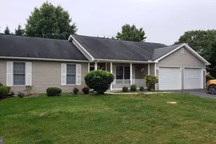 108 Finch Ln, Falling Waters, WV 25419 - Photo 1