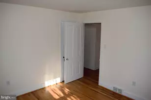 1014 W Virginia Ave, Martinsburg, WV 25401 - Photo 7