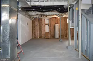 1014 W Virginia Ave, Martinsburg, WV 25401 - Photo 17