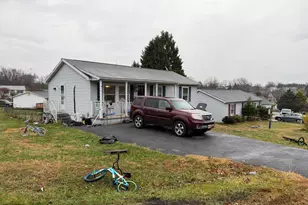 32 Yarrow Cir, Martinsburg, WV 25404 - Photo 1