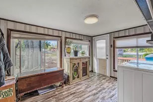 9872 Winchester Ave, Bunker Hill, WV 25413 - Photo 15