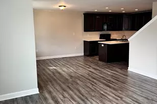 7052 Winchester Ave, Inwood, WV 25428 - Photo 5