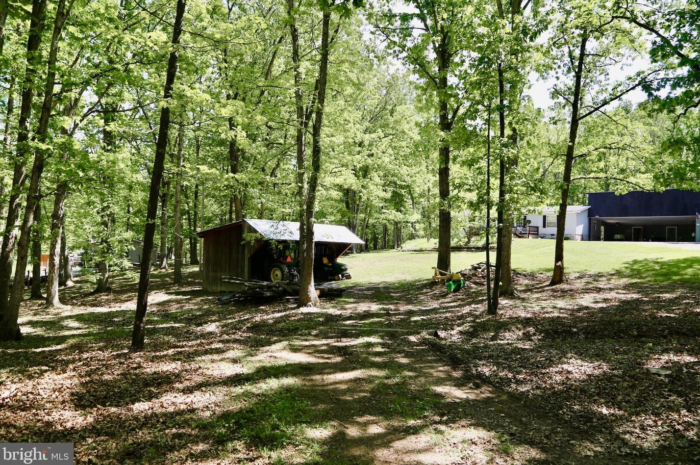295 Haven Farms Cir, Arthur WV  26847-7567 exterior