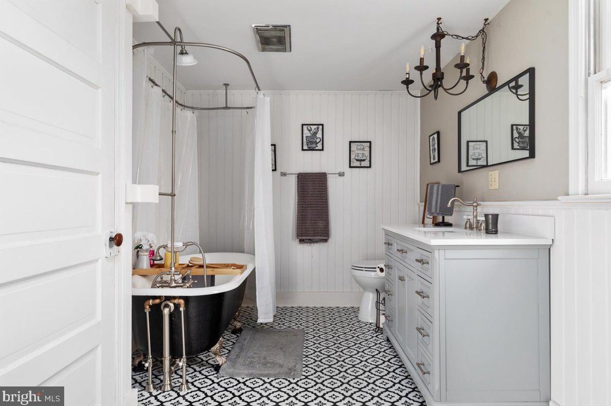 101 Virginia Ave, Arthur WV 26847-1715 exterior