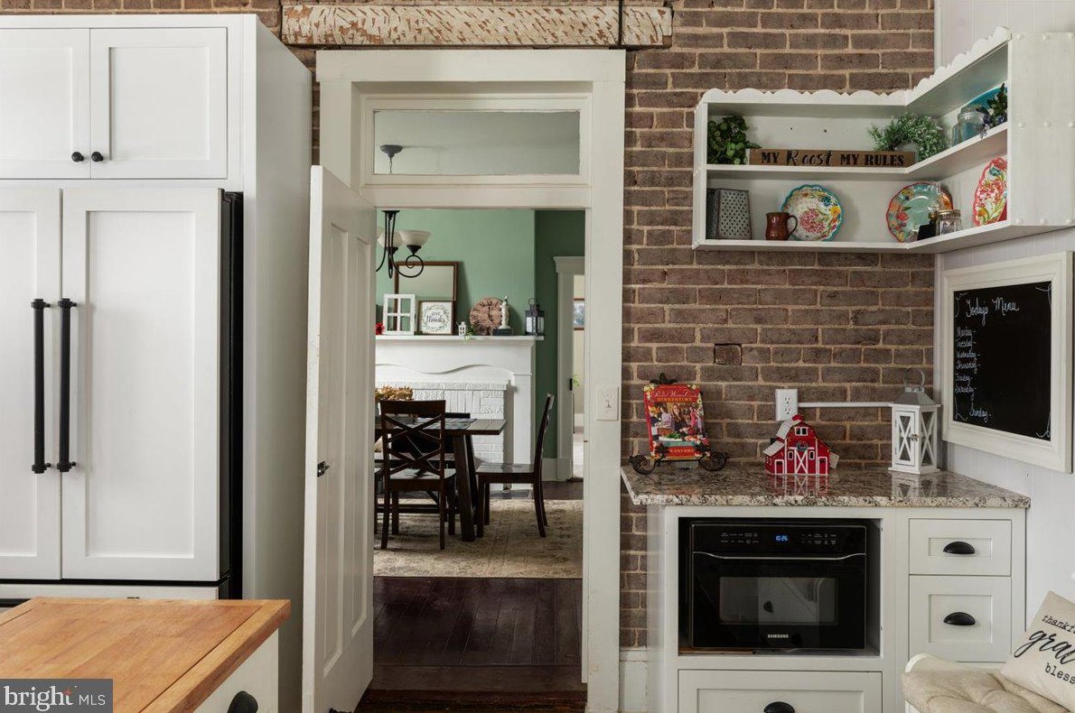 101 Virginia Ave, Arthur WV 26847-1715 exterior