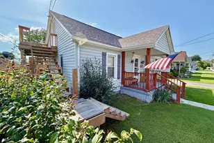 22 Mountain View St, Petersburg, WV 26847 - Photo 3
