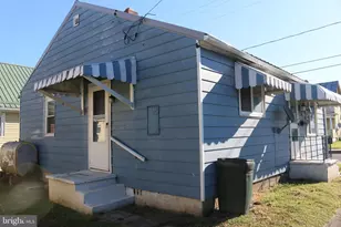 19 Myrtle Ave, Petersburg, WV 26847 - Photo 7