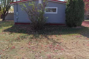 11 Trenton St, Petersburg, WV 26847 - Photo 9