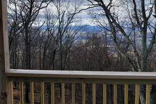 523 Gloryridge Dr, Petersburg, WV 26847 - Photo 9