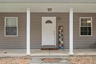 556 High View Rd, Lost City, WV 26810 - Photo 9