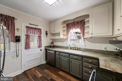 310 W Main Street, Wardensville, WV 26851 - Photo 17