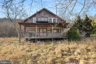 1929 Lake Ferndale Dr, Levels, WV 25431 - Photo 3