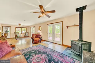 121 Pendragon Ct, Paw Paw, WV 25434 - Photo 9