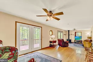 121 Pendragon Ct, Paw Paw, WV 25434 - Photo 7