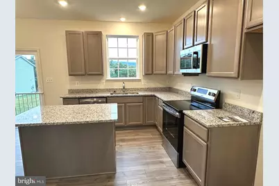 60 Cornwell, Romney, WV 26757 - Photo 5