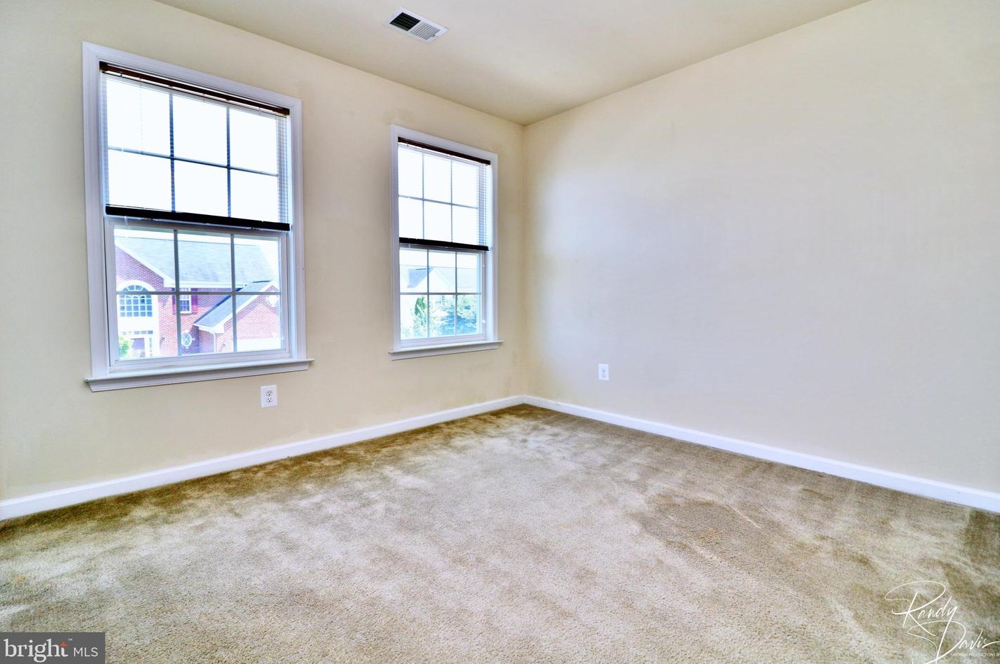 1231 Stallion St, Ranson WV  25438-5720 exterior