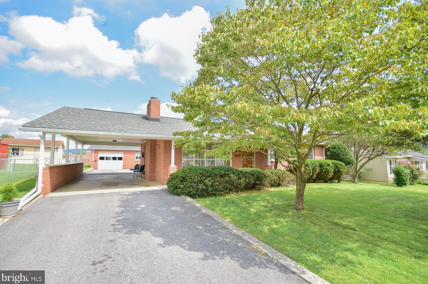 50 Elm St, Harpers Ferry WV 25425-6005 exterior