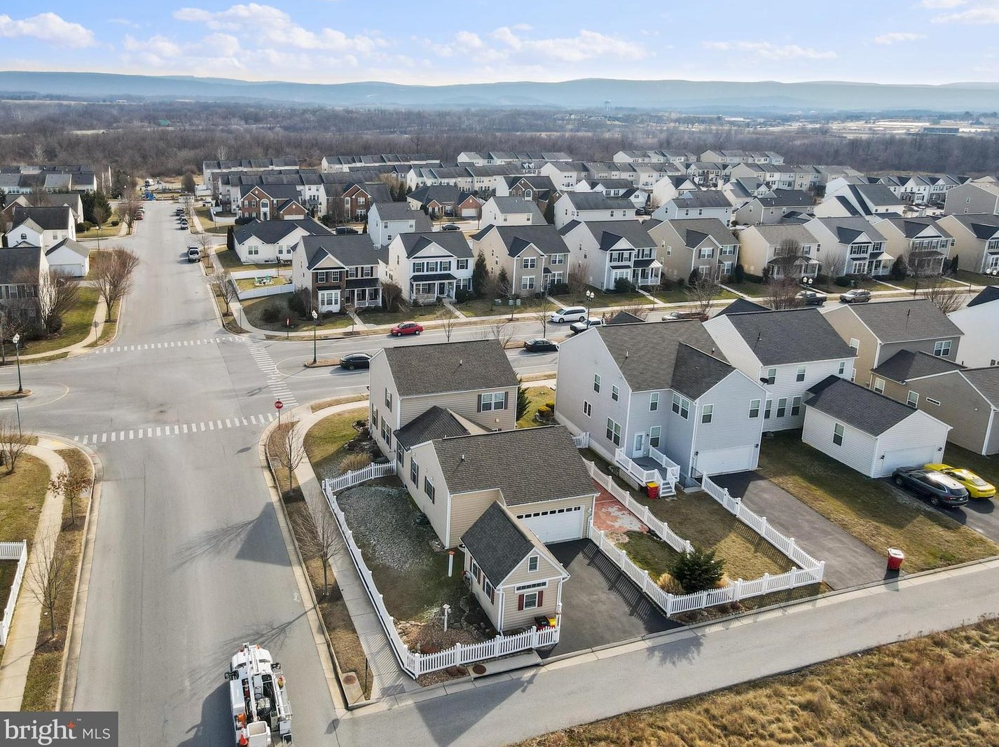 1257 Fairfax Blvd, Ranson WV  25438-5740 exterior