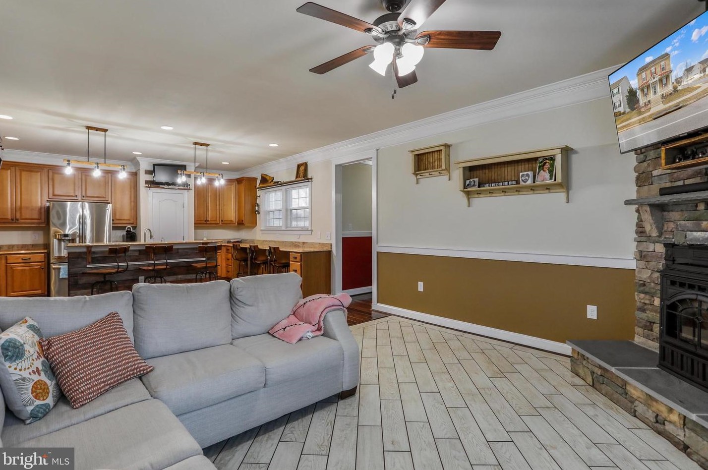 1257 Fairfax Blvd, Ranson WV  25438-5740 exterior