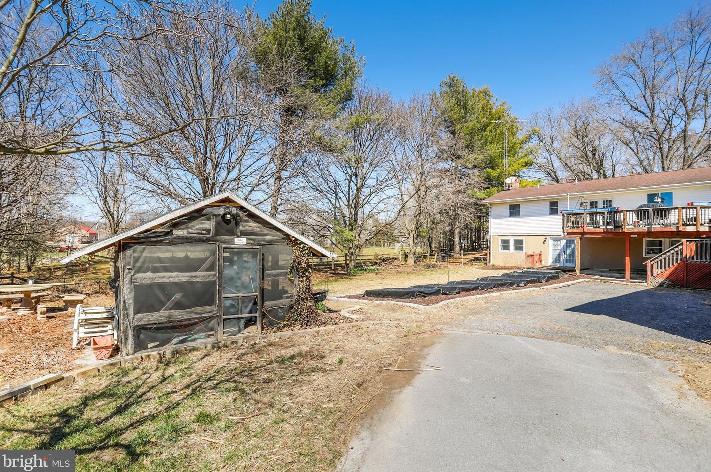 224 Old Leetown Pike, Martinsburg WV 25430-5561 exterior