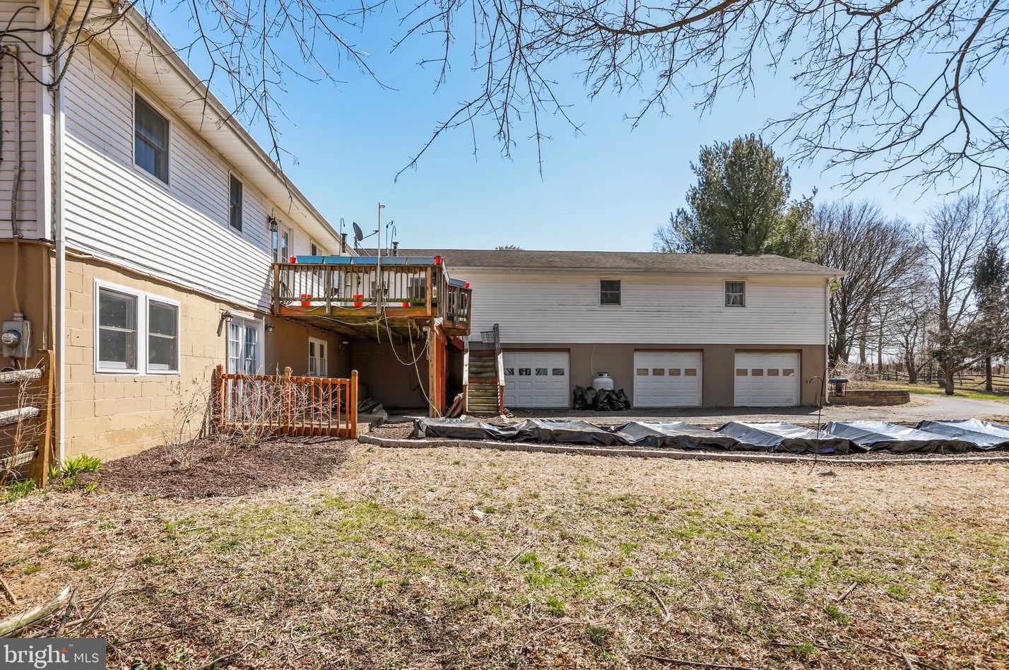 224 Old Leetown Pike, Martinsburg WV 25430-5561 exterior