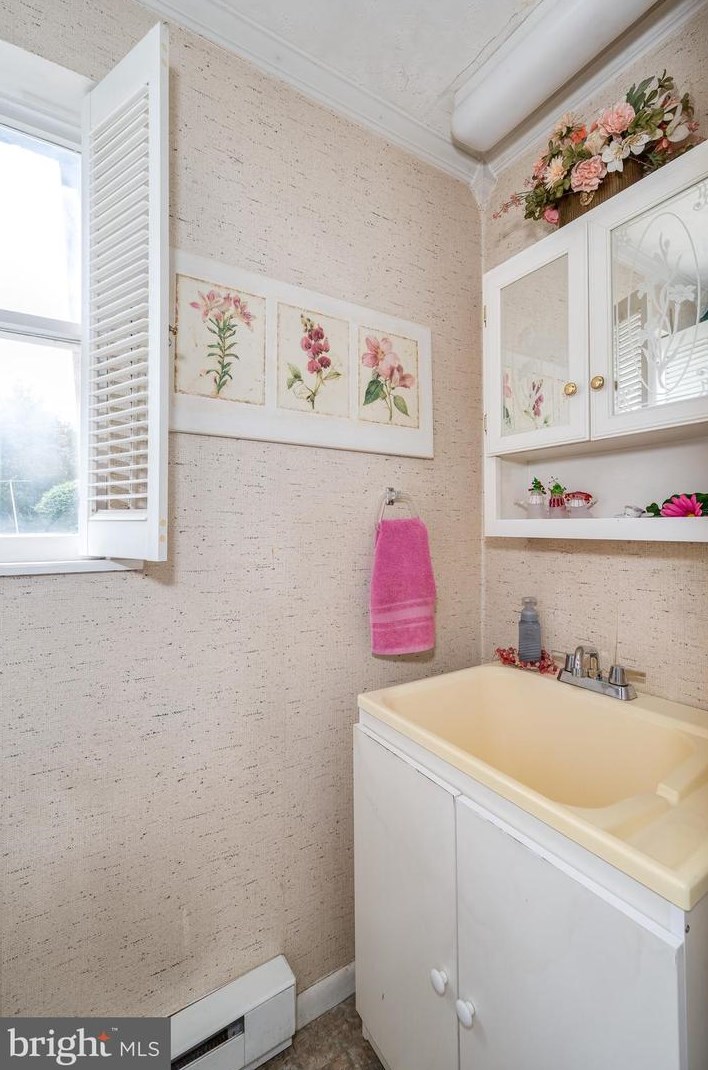 3153 Engle Molers Rd, Harpers Ferry WV  25425-5365 exterior