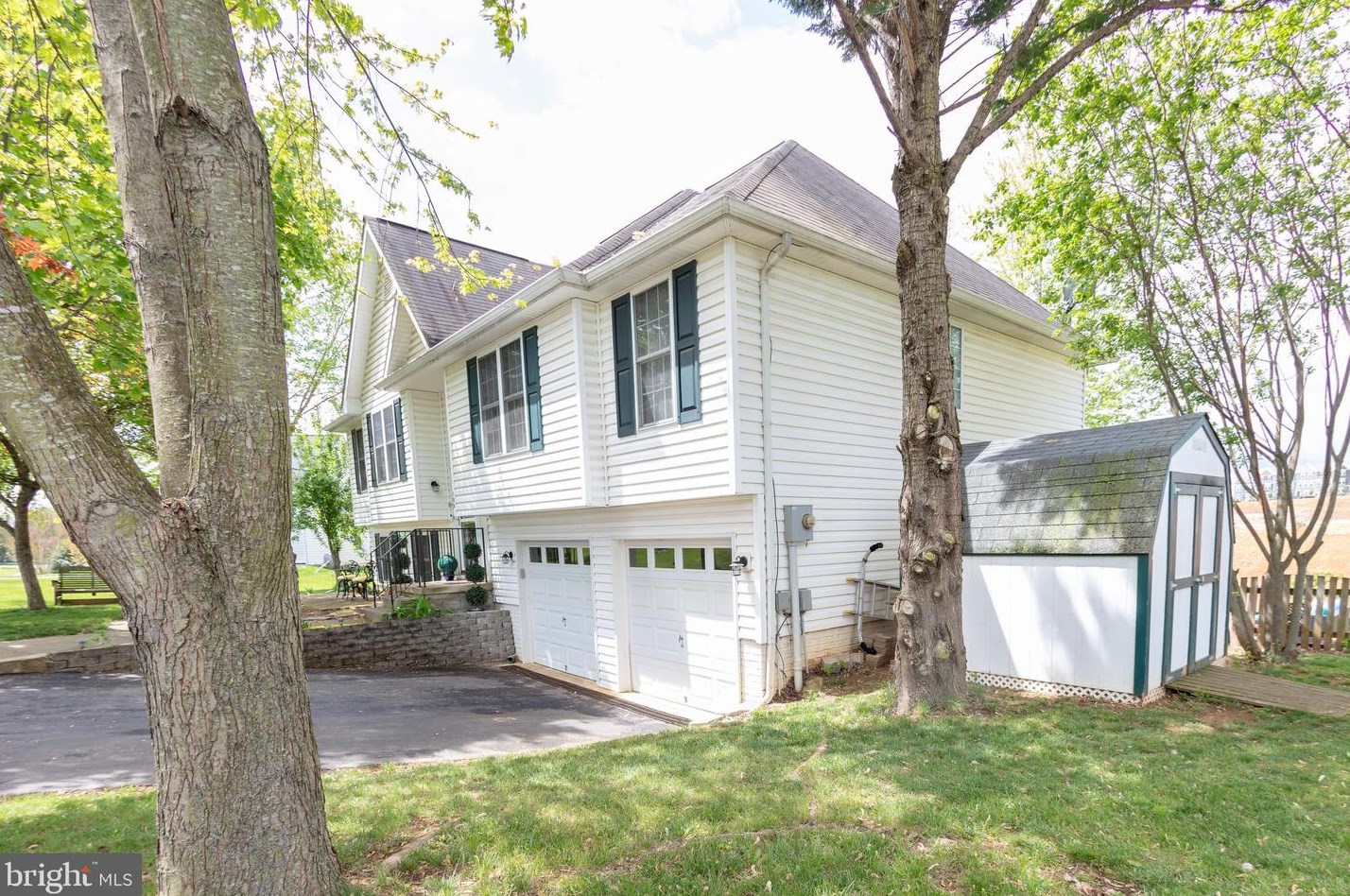 104 Rex Dr, Ranson WV  25438-4840 exterior