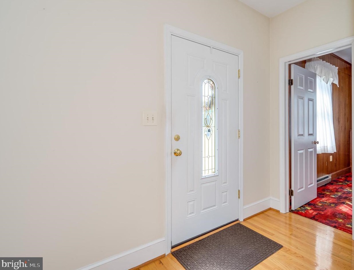 616 Seminary St, Charles Town WV  25414-1447 exterior