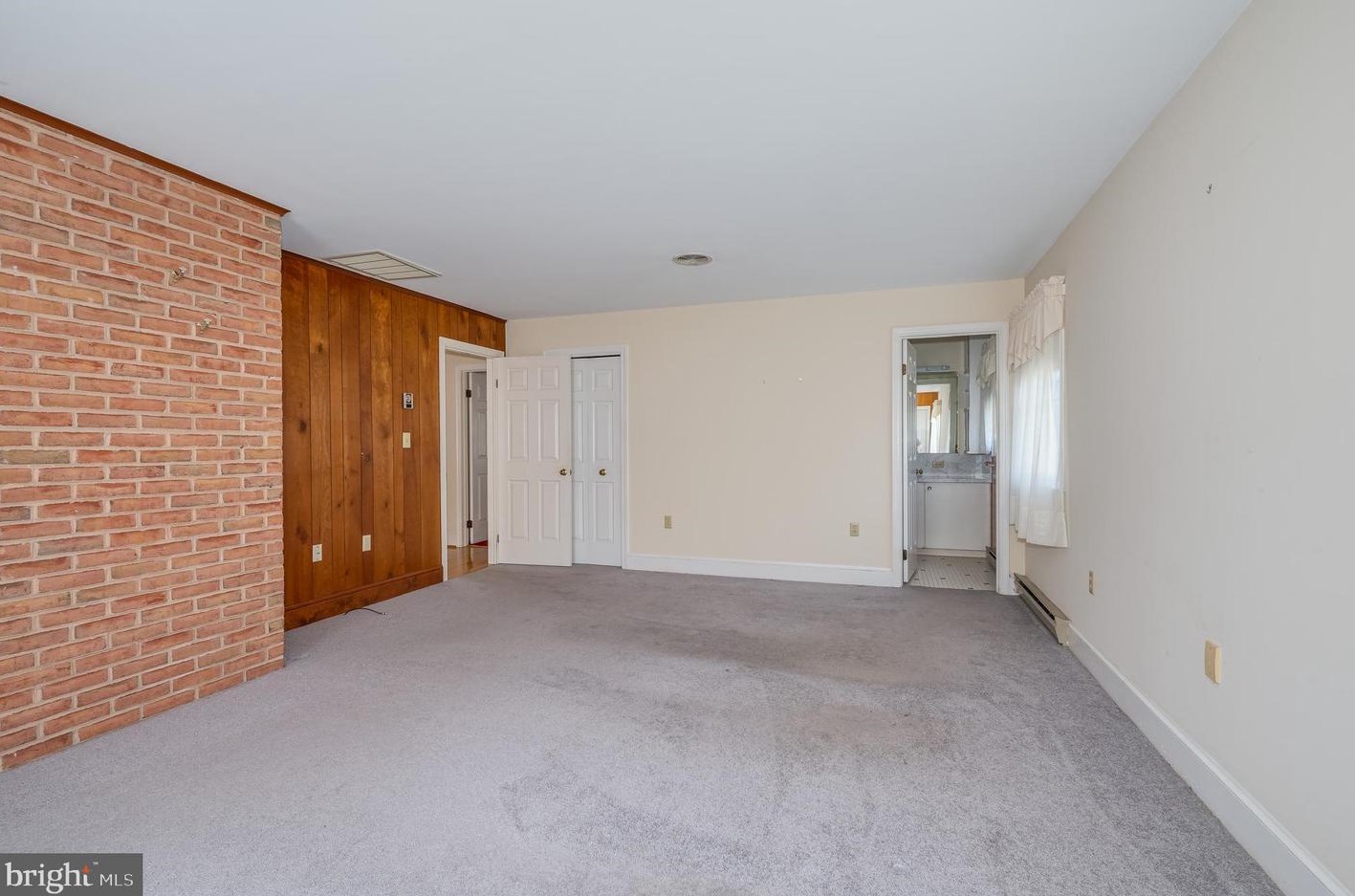 616 Seminary St, Charles Town WV  25414-1447 exterior