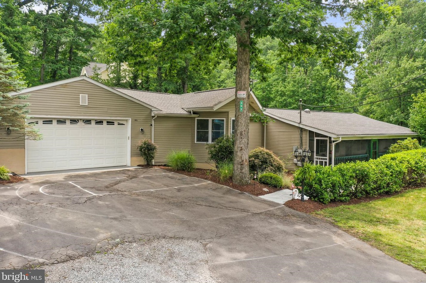 895 Lower Clubhouse Drive, Harpers Ferry, WV 25425