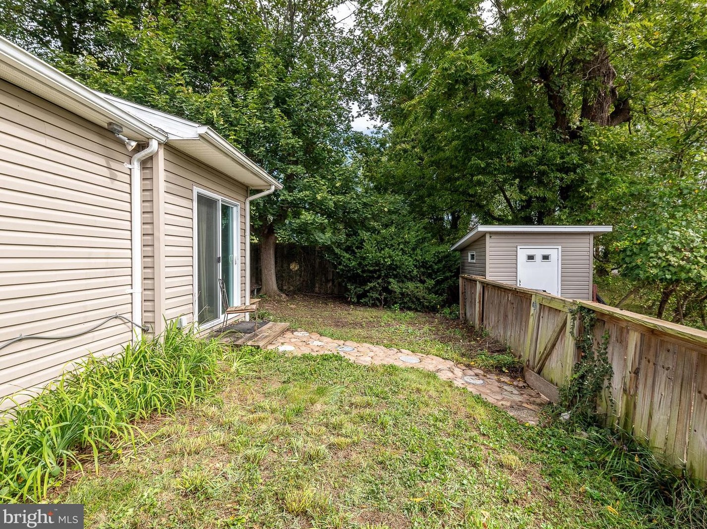 55 Clay St, Harpers Ferry WV  25425-6332 exterior