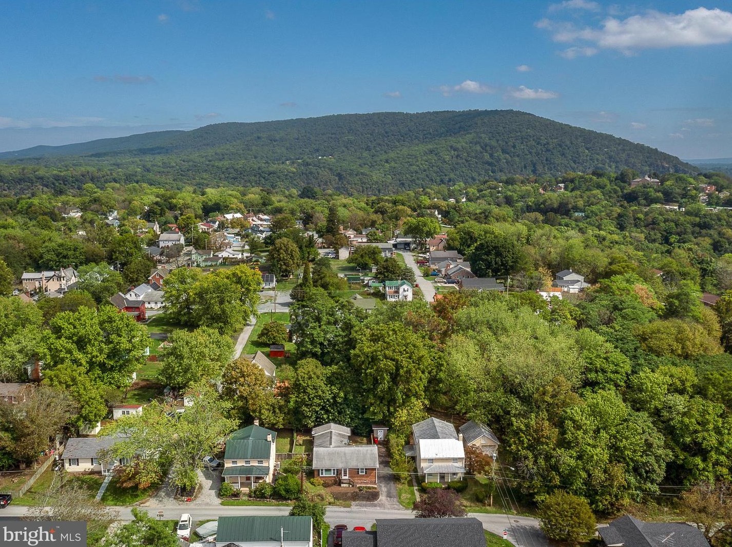 55 Clay St, Harpers Ferry WV  25425-6332 exterior