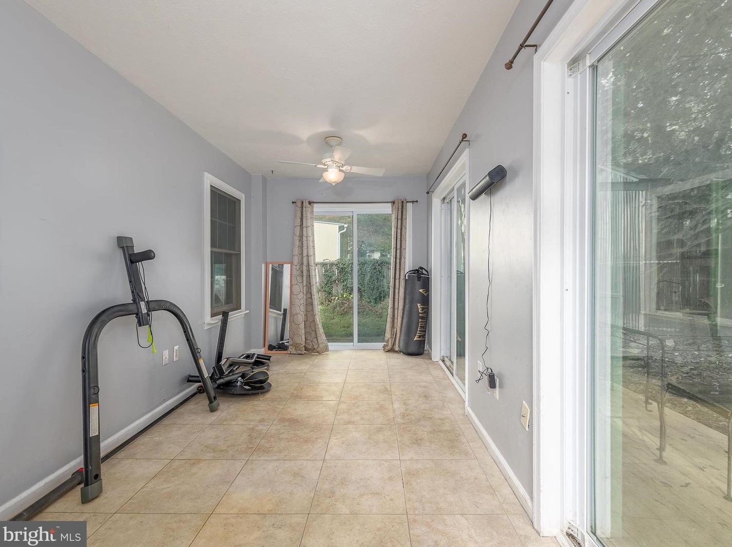 55 Clay St, Harpers Ferry WV  25425-6332 exterior