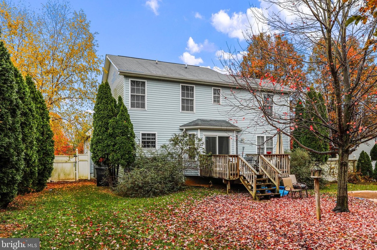 133 Mcgregor Dr, Ranson WV  25438-4833 exterior
