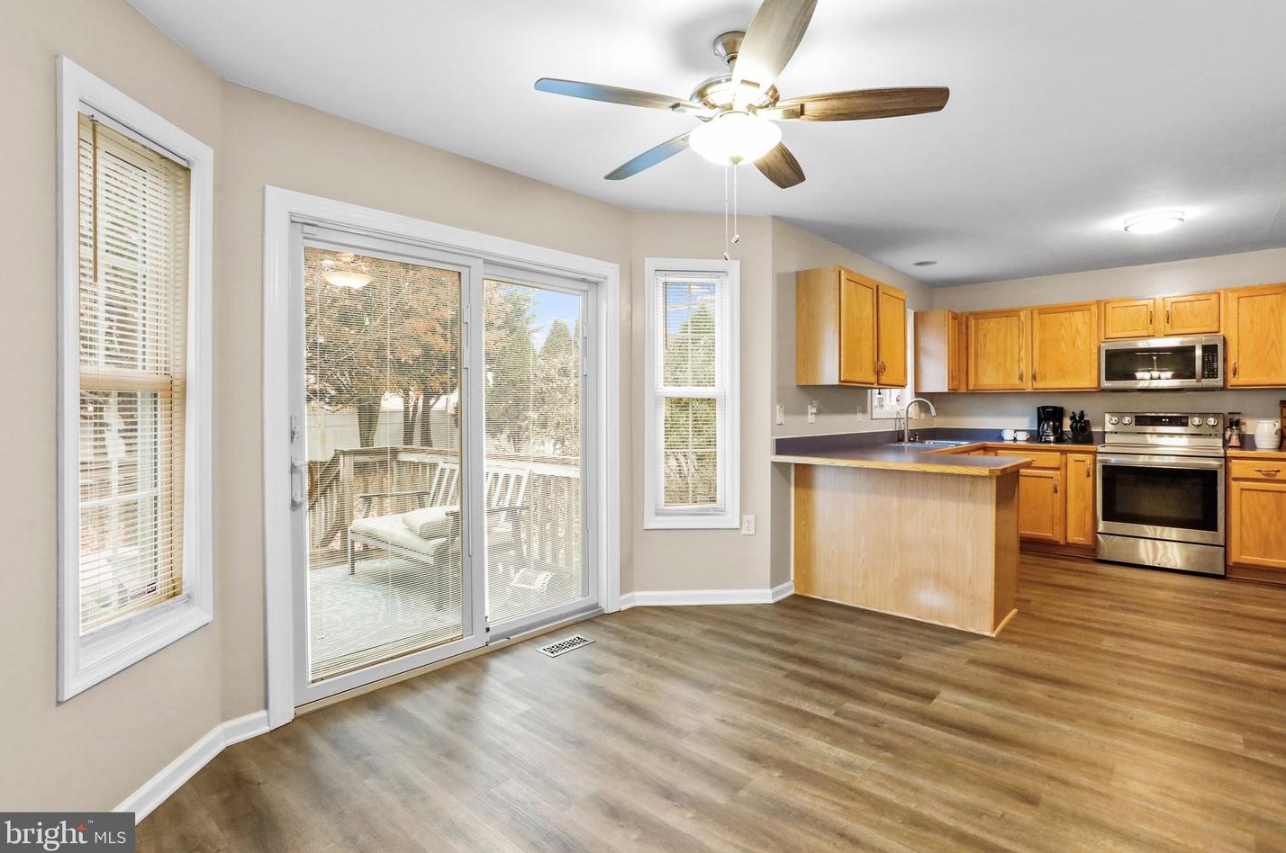 133 Mcgregor Dr, Ranson WV  25438-4833 exterior
