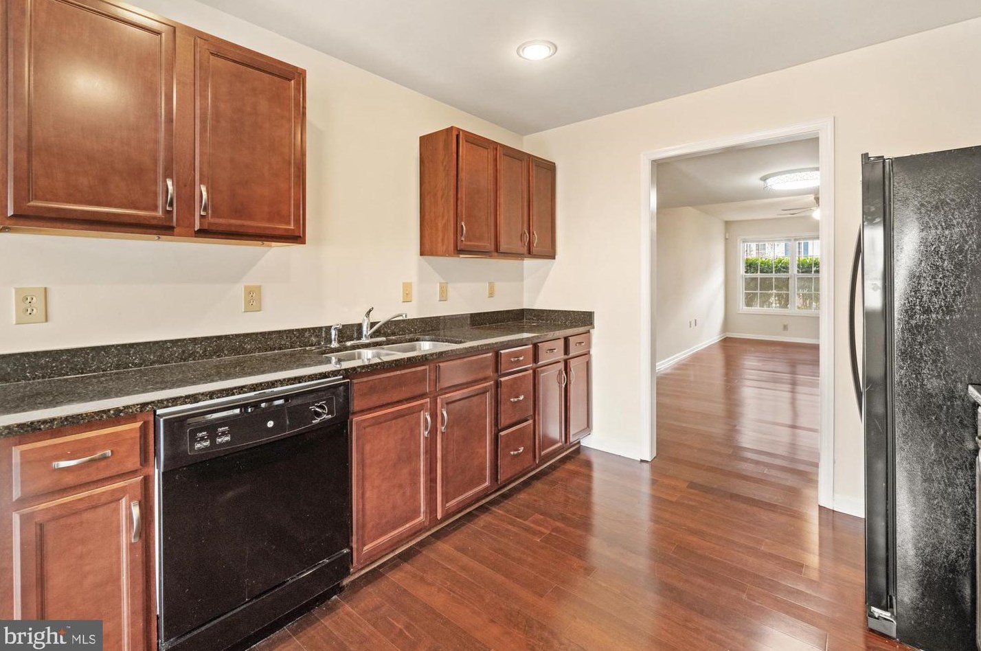 20 Fuzzy Tail Dr, Ranson WV  25438-4877 exterior